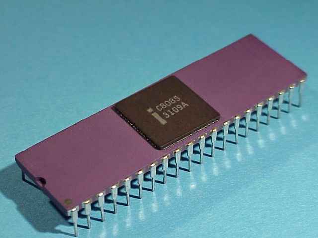 1PCS  P8085AH-2 P8085 DIP40  Microprocessors 