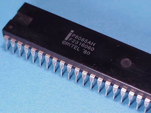 P8085AH-1  INTEGRATED CIRCUIT DIP-40  P8085AH 