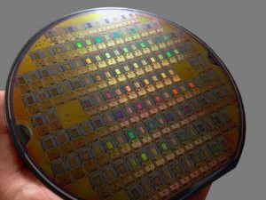 silicon_wafer_AMD_486_chips
